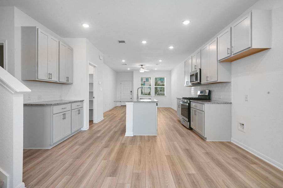 524 Emory Crossing Boulevard ~ Ready Now