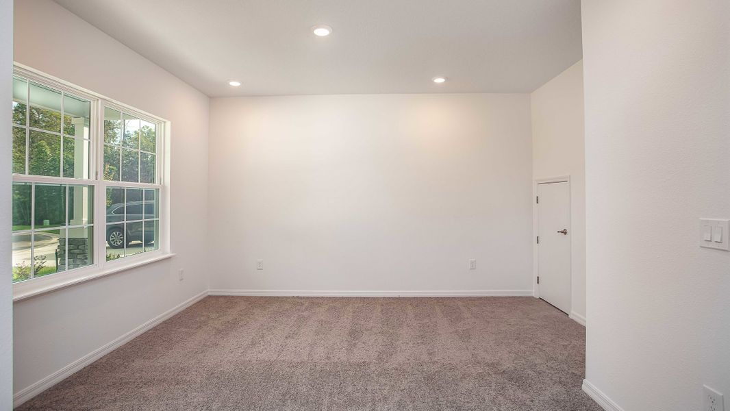 Representative unfurnished interior of a home built from the Carlisle by Maronda Homes in Crosswinds, Haines City (Image 44).