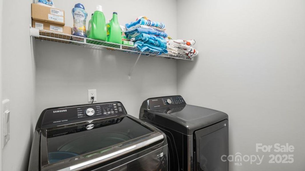 Furnished interior view inside a new home in , Kernersville (Image 14).
