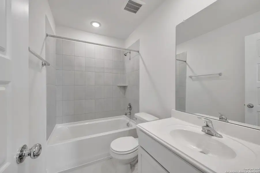 Furnished interior view inside a new home in Park Place, New Braunfels (Image 6).