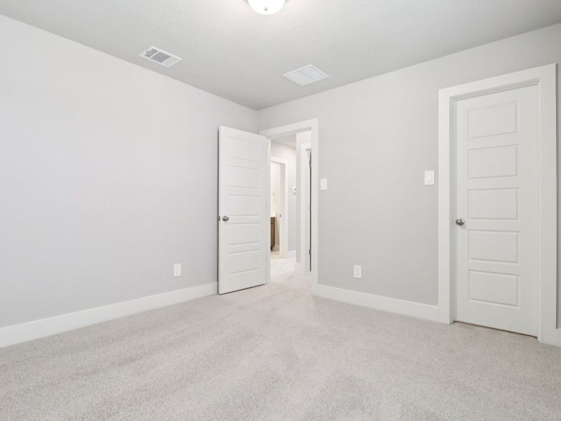 Spacious, unfurnished interior of a new home in Kallison Ranch, San Antonio (Image 26).