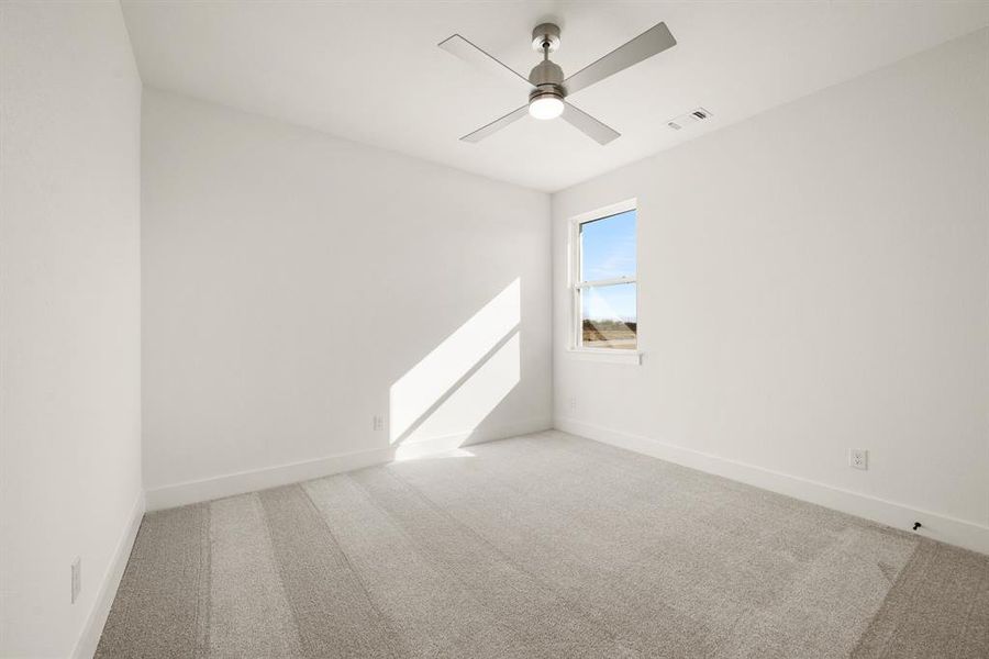Spacious, unfurnished interior of a new home in Settlers Glen, New Fairview (Image 20).