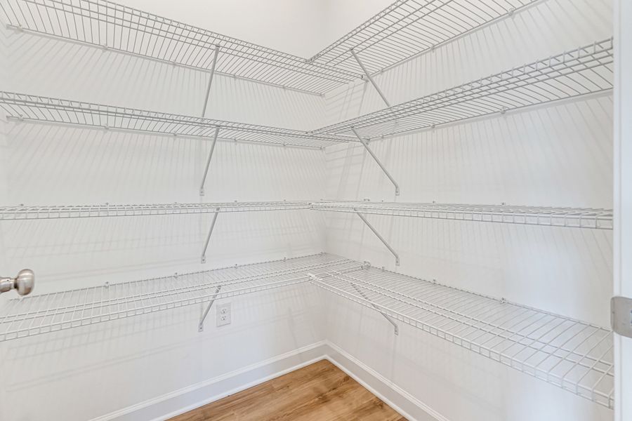 Spacious, unfurnished interior of a new home in , Crestview (Image 29).