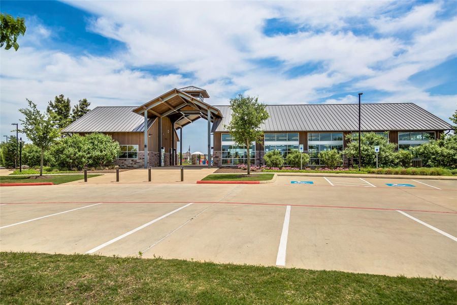 Community amenities in Jordan Ranch, Fulshear (Image 15).