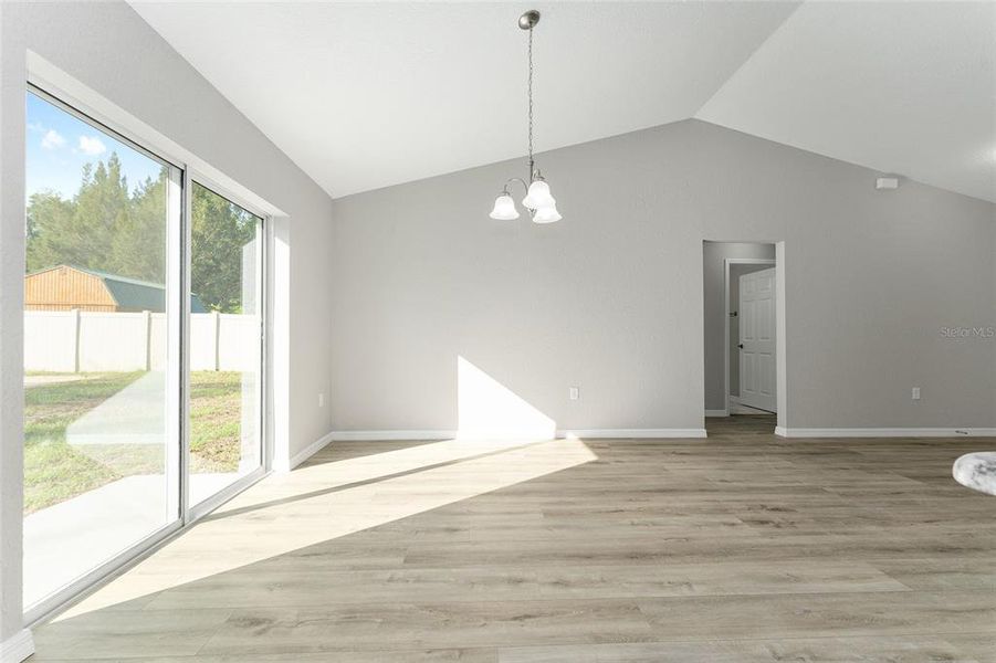 Spacious, unfurnished interior of a new home in , Ocala (Image 18).