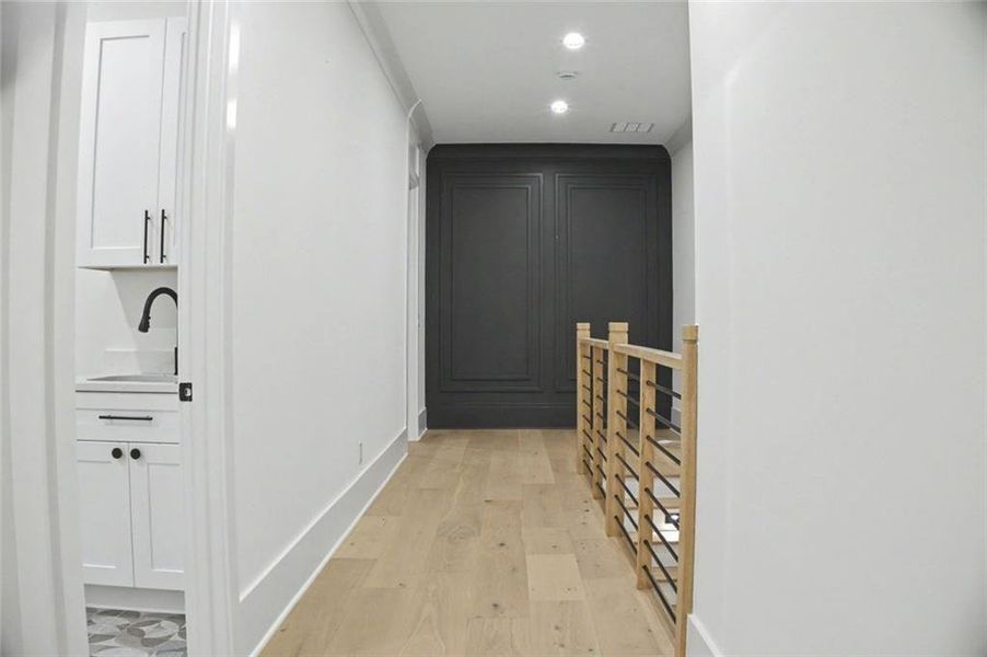 Spacious, unfurnished interior of a new home in , Monroe (Image 33).