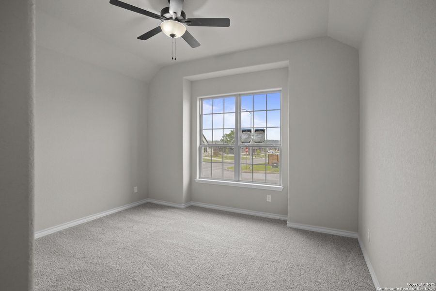 Spacious, unfurnished interior of a new home in Potranco Oaks, Castroville (Image 16).
