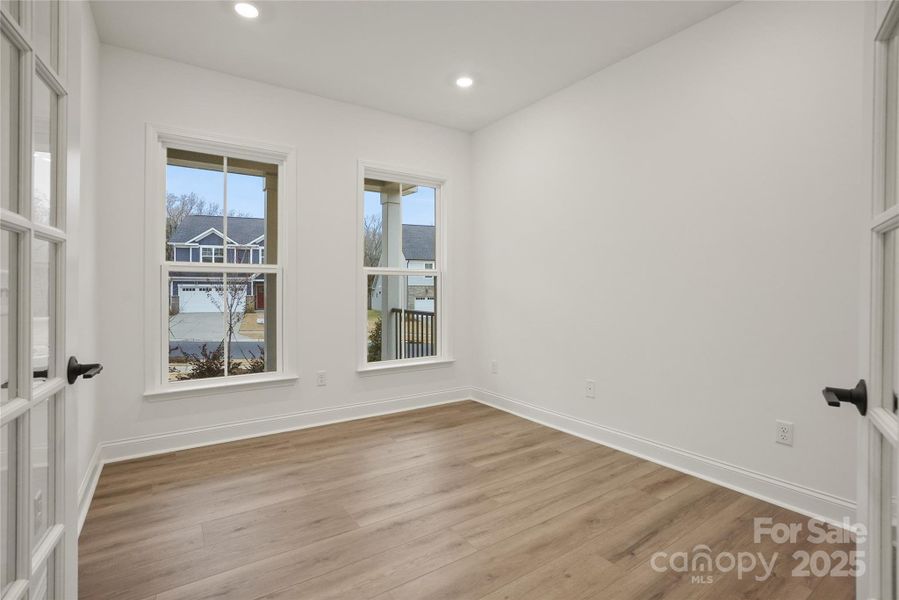Spacious, unfurnished interior of a new home in Forest Creek, Waxhaw (Image 39).