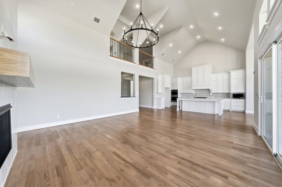 Spacious, unfurnished interior of a new home in Park Place - 80' Lots, Prosper (Image 22). Spacious, unfurnished interior of a new home in Park Place - 80' Lots, Prosper (Image 22).