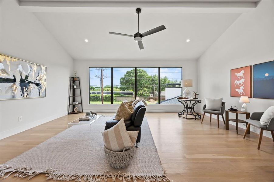 Furnished interior view inside a new home in , Dallas (Image 29). Furnished interior view inside a new home in , Dallas (Image 29).