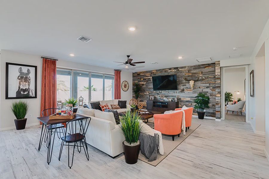 Representative furnished interior of a home built from the 203 by Elliott Homes in Las Barrancas, Yuma (Image 6).