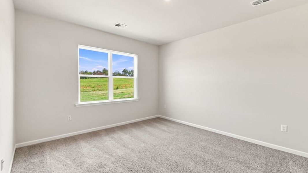 Spacious, unfurnished interior of a new home in Hunters Ridge, Woodruff (Image 26).