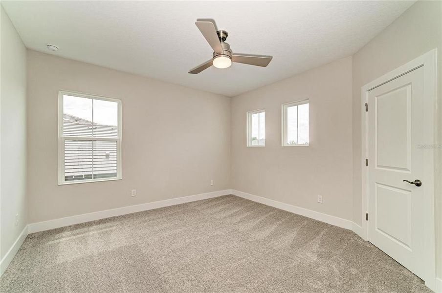 Spacious, unfurnished interior of a new home in Barrington Preserve, Parrish (Image 23).