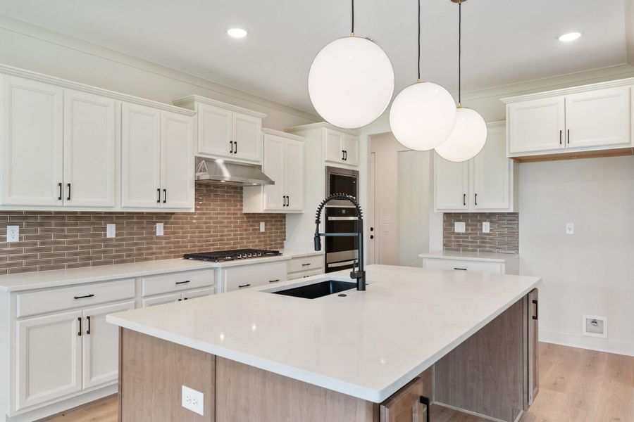 Furnished interior view inside a new home in White Oak, Arlington (Image 5).