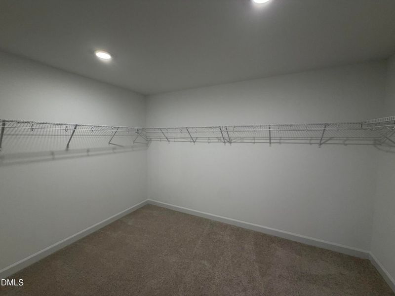 Spacious, unfurnished interior of a new home in Wendell Ridge, Wendell (Image 23). Spacious, unfurnished interior of a new home in Wendell Ridge, Wendell (Image 23).