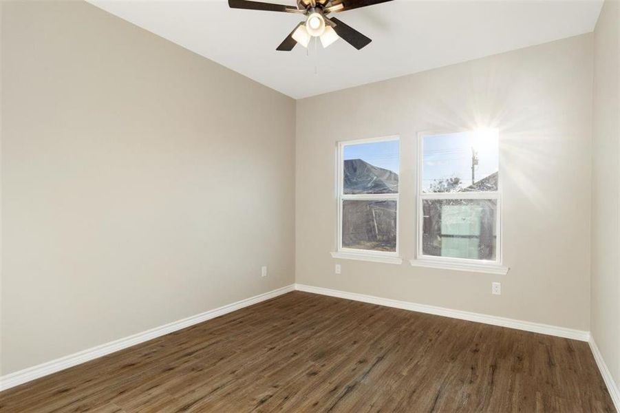 Spacious, unfurnished interior of a new home in , Granbury (Image 11).