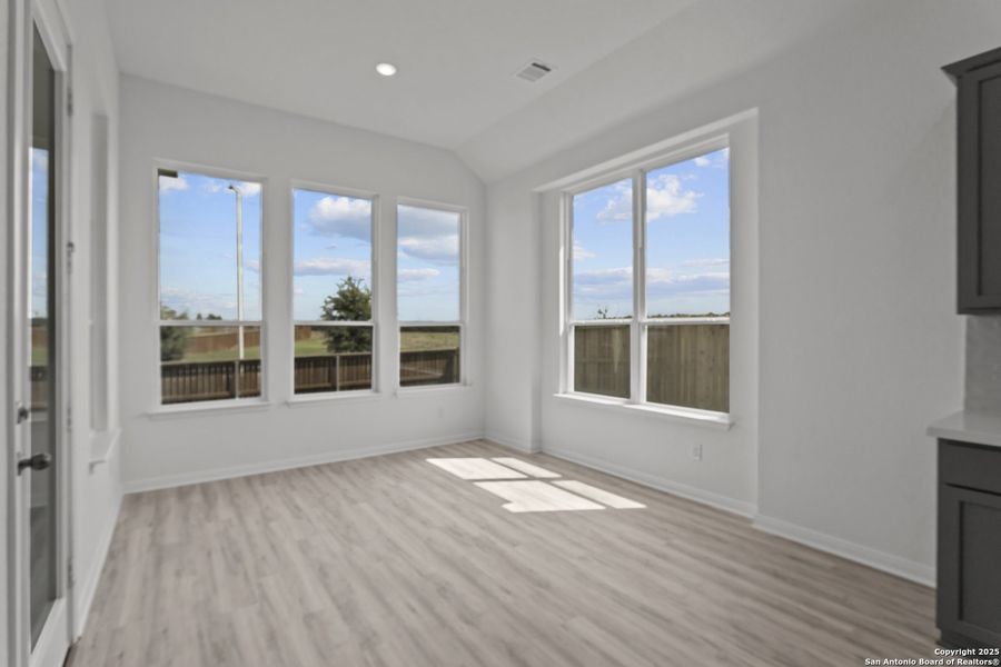 Spacious, unfurnished interior of a new home in Homestead 75', Schertz (Image 18).