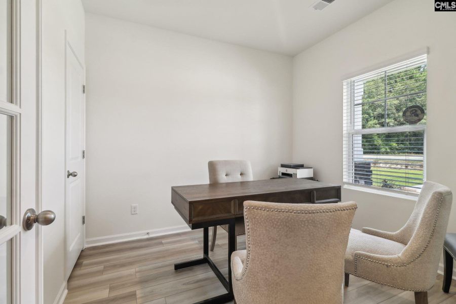 Furnished interior view inside a new home in Peachtree Hills, Lexington (Image 10).
