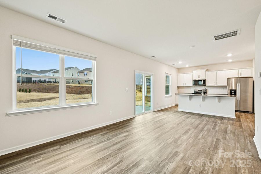 Spacious, unfurnished interior of a new home in Laurelbrook, Sherrills Ford (Image 21).