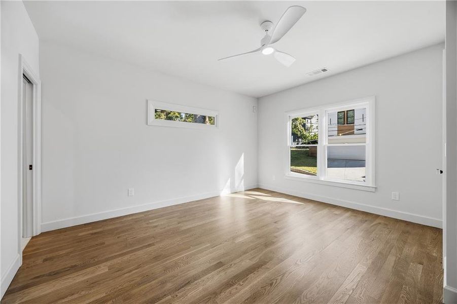 Spacious, unfurnished interior of a new home in , Scottdale (Image 29).