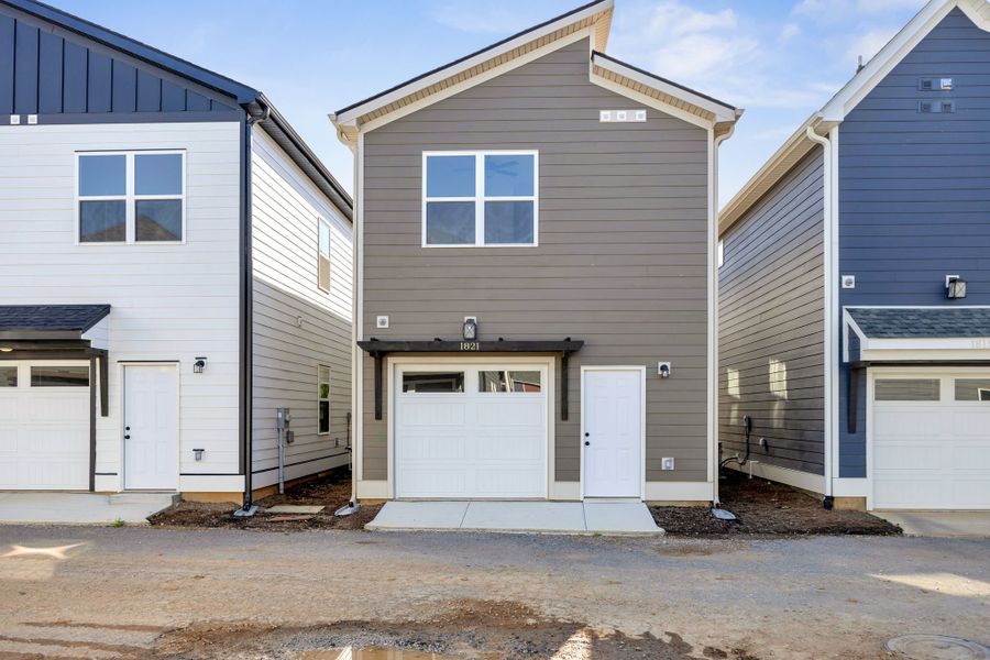 Representative exterior details of a home built from the Gayle by Parkside Builders in The Parks of Mill Town, Chattanooga (Image 23). Representative exterior details of a home built from the Gayle by Parkside Builders in The Parks of Mill Town, Chattanooga (Image 23).