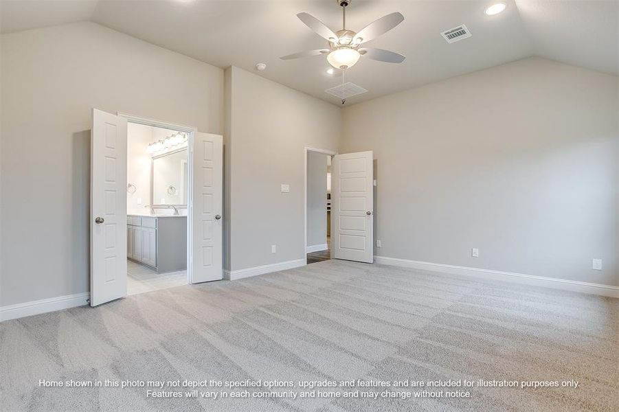Spacious, unfurnished interior of a new home in The Retreat - Phase 1, Waxahachie (Image 8).
