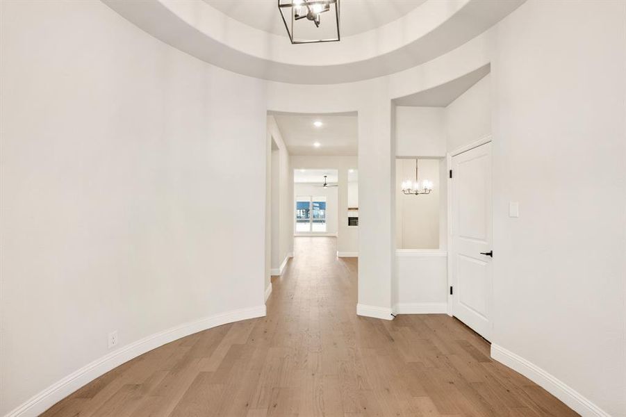 Spacious, unfurnished interior of a new home in Abe's Landing, Granbury (Image 16). Spacious, unfurnished interior of a new home in Abe's Landing, Granbury (Image 16).