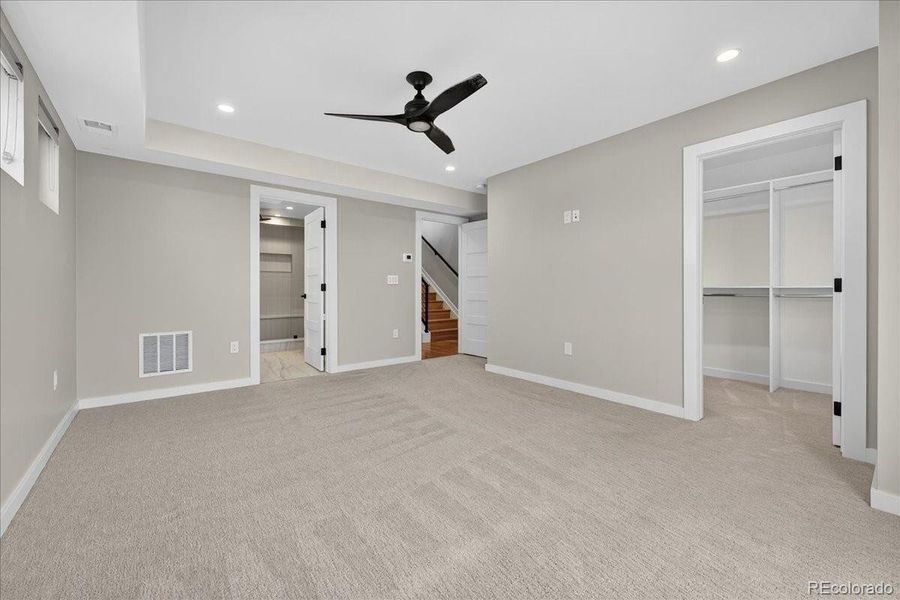 Spacious, unfurnished interior of a new home in , Denver (Image 43).