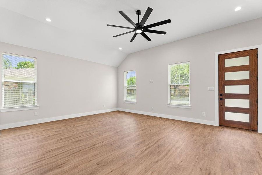 Spacious, unfurnished interior of a new home in , Dallas (Image 28).