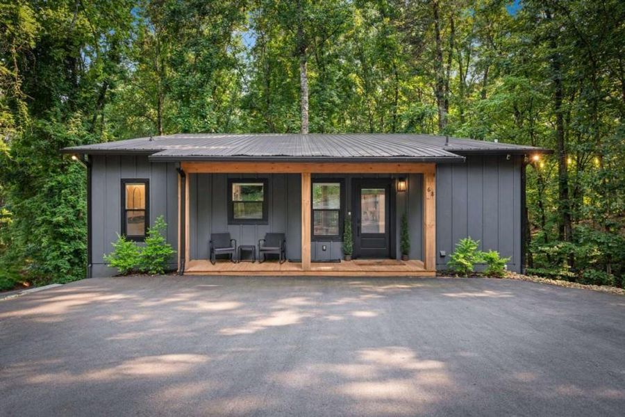 Exterior details and patio area of a home in , Morganton (Image 31).