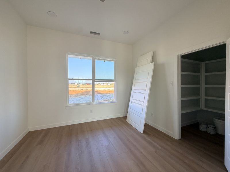 Representative unfurnished interior of a home built from the The 2500-4 by Zeal Home Builders in Oak Water Ranch, Granbury (Image 15).