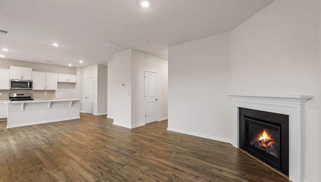 Spacious, unfurnished interior of a new home in Hunters Ridge, Woodruff (Image 21).