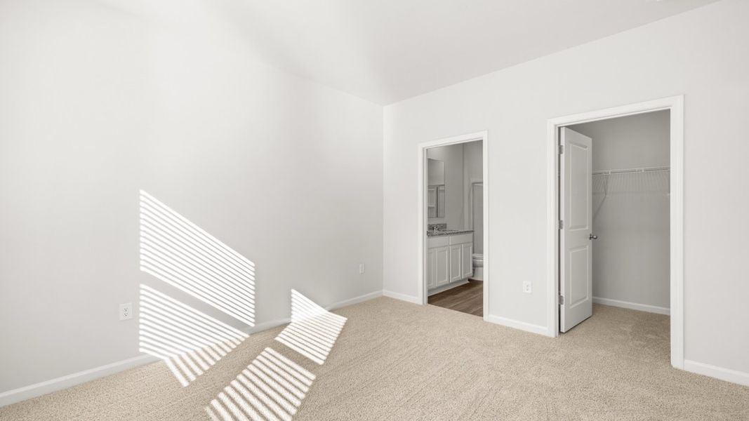 Spacious, unfurnished interior of a new home in Byrd Village, Graniteville (Image 15).