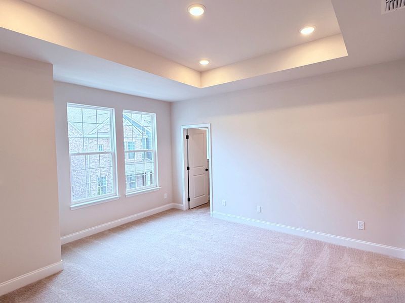 Spacious, unfurnished interior of a new home in Promenade at Clari Park, Murfreesboro (Image 9).
