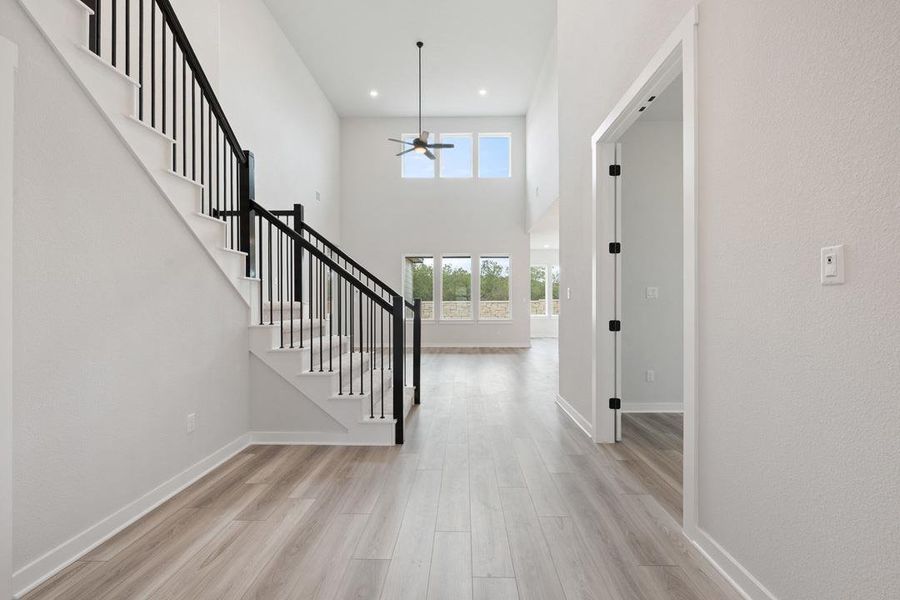 Spacious, unfurnished interior of a new home in Lagos Reserve, Manor (Image 32). Spacious, unfurnished interior of a new home in Lagos Reserve, Manor (Image 32).