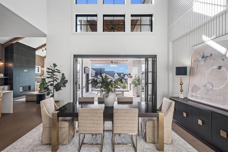 The Marabelle E Dining Room