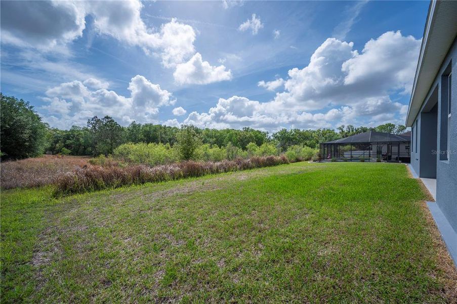 Exterior details and patio area of a home in , Mulberry (Image 25).