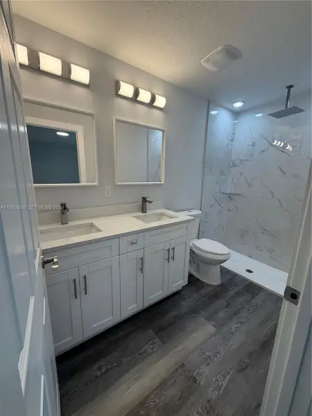 Furnished interior view inside a new home in , Dunnellon (Image 3).