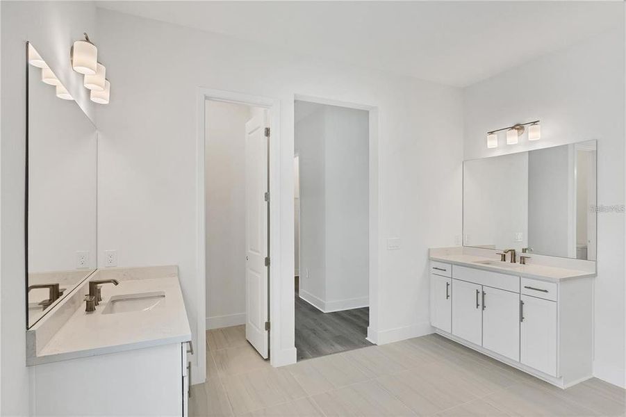 Furnished interior view inside a new home in Gracewater at Sarasota, Sarasota (Image 7).