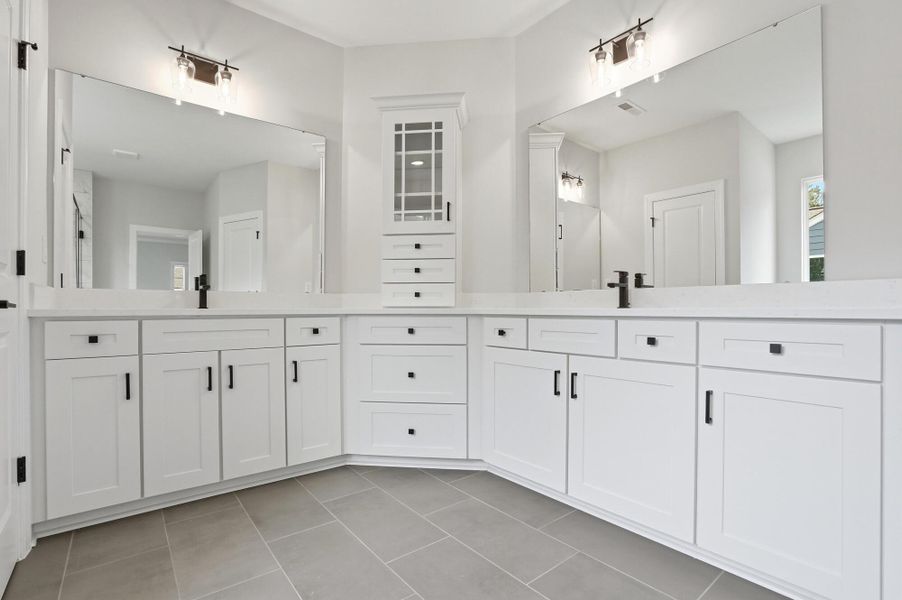 Furnished interior view inside a new home in Rone Creek, Waxhaw (Image 10).