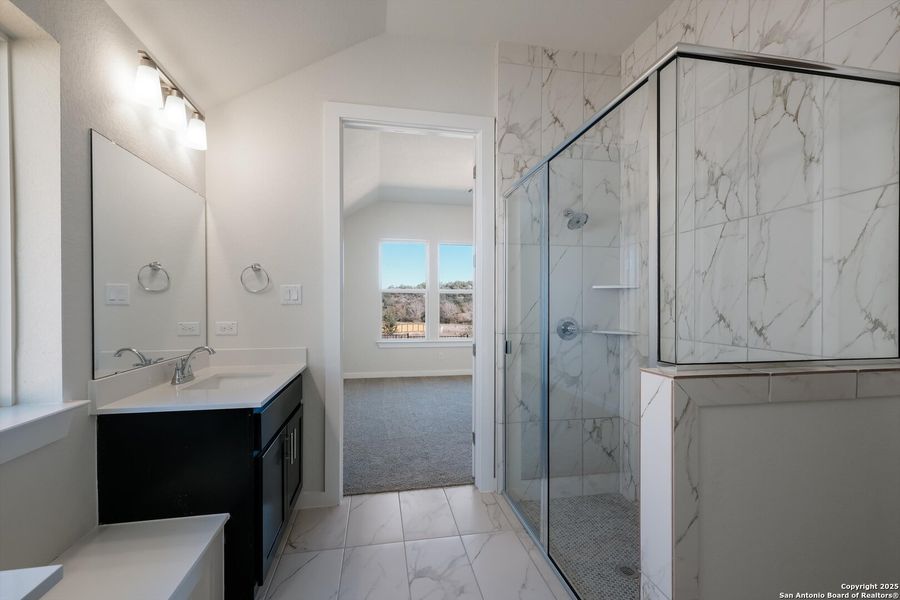 Furnished interior view inside a new home in Meyer Ranch, New Braunfels (Image 8).