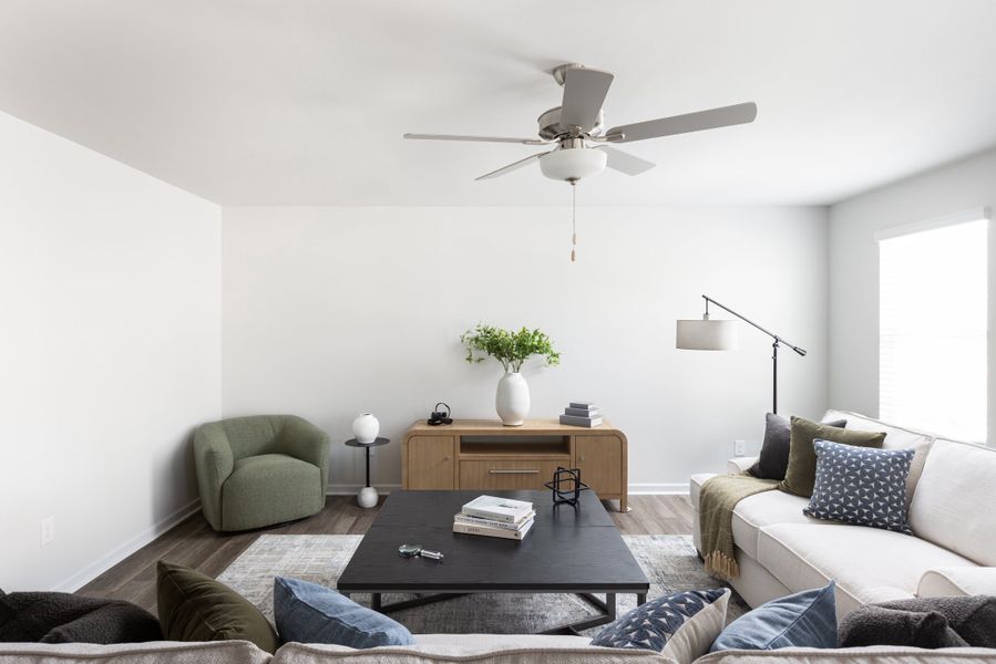 2,433sf New Home in Richlands, NC.  - Slide 17