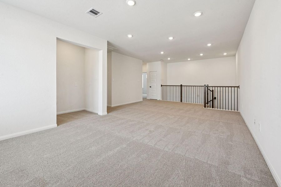 Spacious, unfurnished interior of a new home in Pinewood Trails - Luxe Series, Atascocita (Image 29). Spacious, unfurnished interior of a new home in Pinewood Trails - Luxe Series, Atascocita (Image 29).