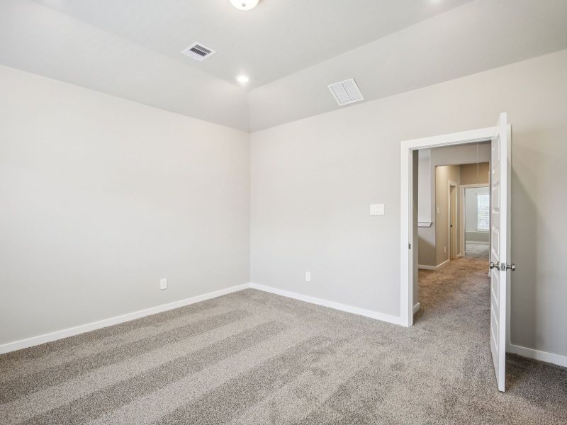 Spacious, unfurnished interior of a new home in Pinewood Trails - City Series, Atascocita (Image 22).