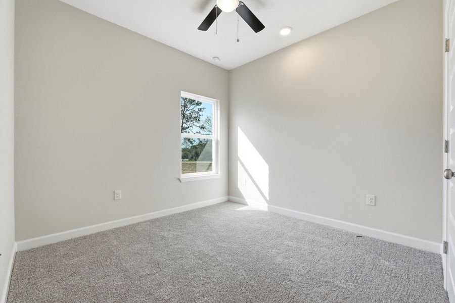 Spacious, unfurnished interior of a new home in Southern Charm, Crestview (Image 18).
