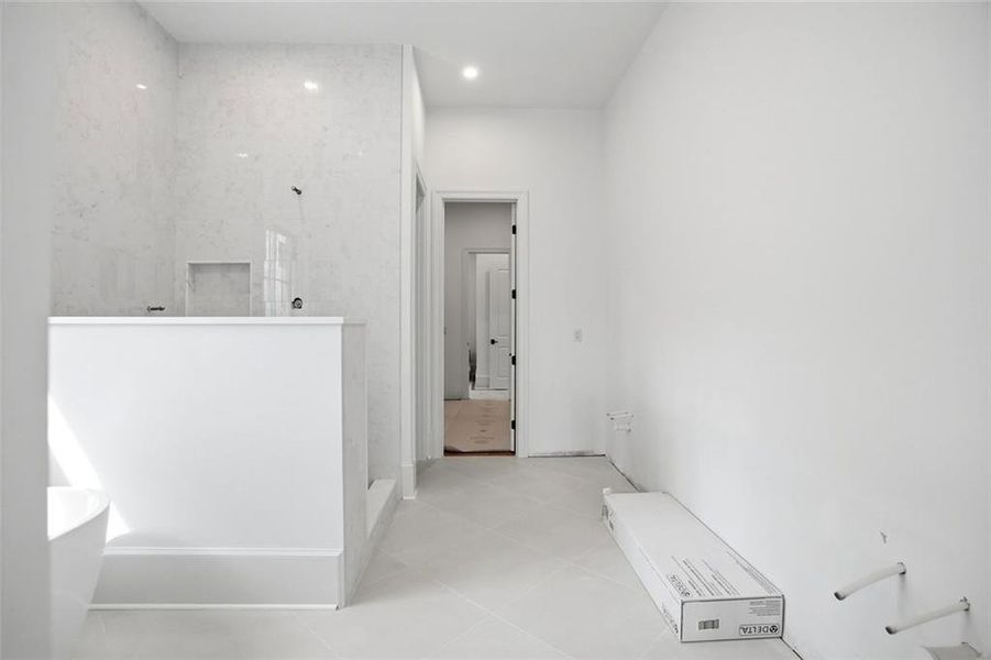 Spacious, unfurnished interior of a new home in , Cumming (Image 10).