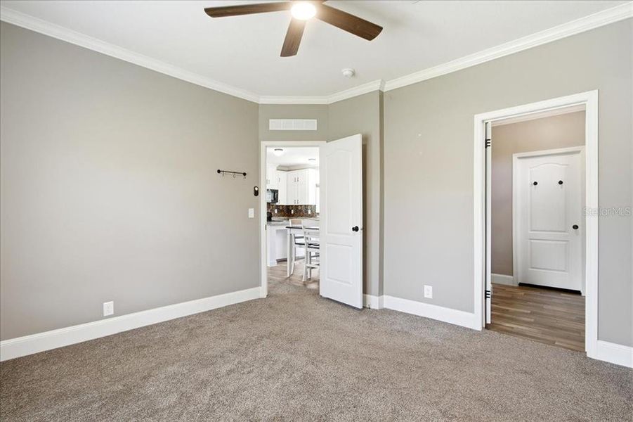 Spacious, unfurnished interior of a new home in , Bushnell (Image 16).