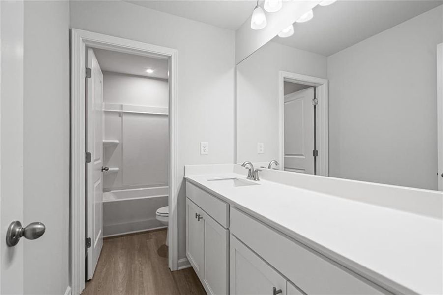 Furnished interior view inside a new home in Riverwood, Dallas (Image 40). Furnished interior view inside a new home in Riverwood, Dallas (Image 40).