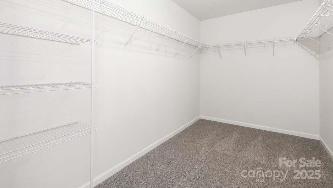 Spacious, unfurnished interior of a new home in Falls Cove, Troutman (Image 14).