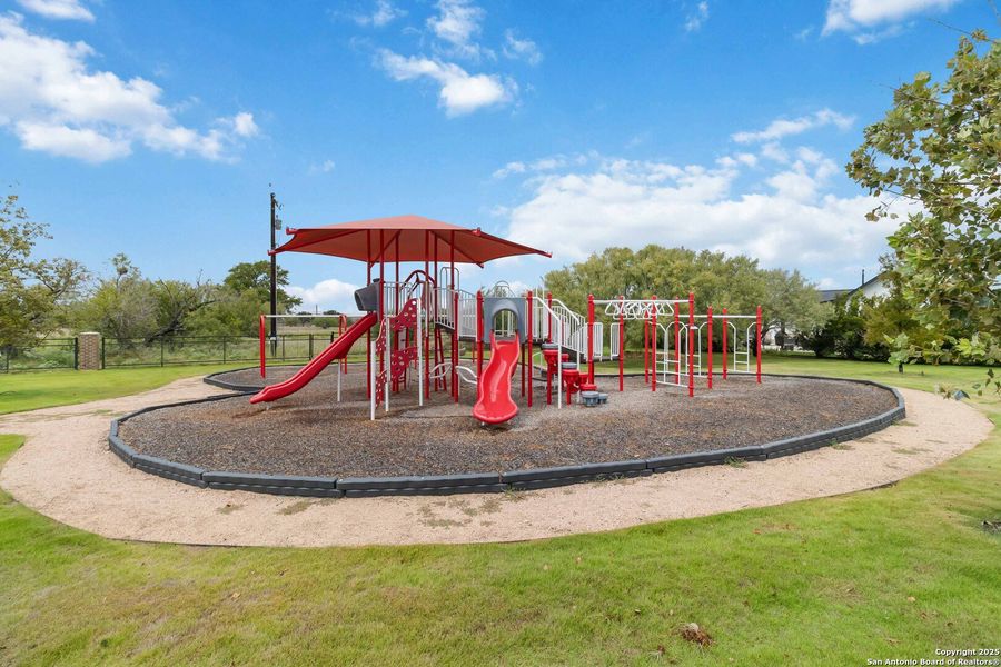 Image 49 of a home in Woodbridge Farms.